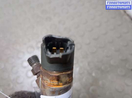 купить Форсунка топливная на Hyundai Trajet 1999-2008