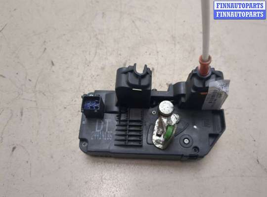 Замок боковой двери на Opel Zafira A