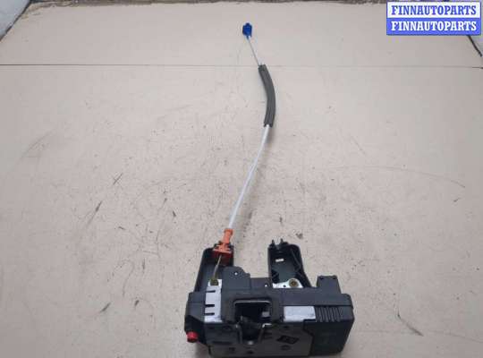 Замок боковой двери на Opel Zafira A