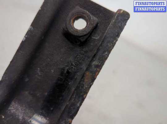 купить Усилитель бампера на Nissan Note E11 2005-2013