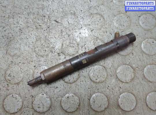 Форсунка топливная RN1573650 на Renault Clio 1998-2008