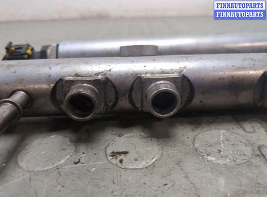 Рампа (рейка) топливная на Chrysler 300C II (LD)