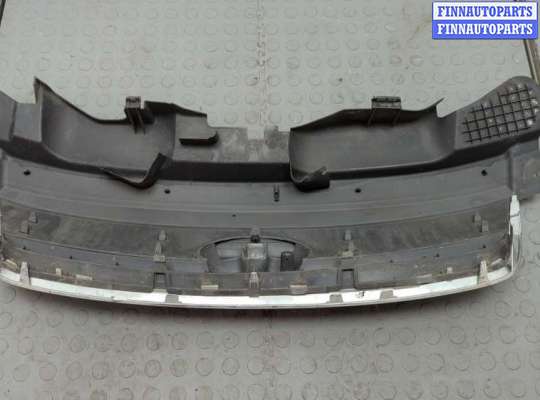 купить Решетка радиатора на Ford Kuga 2008-2012