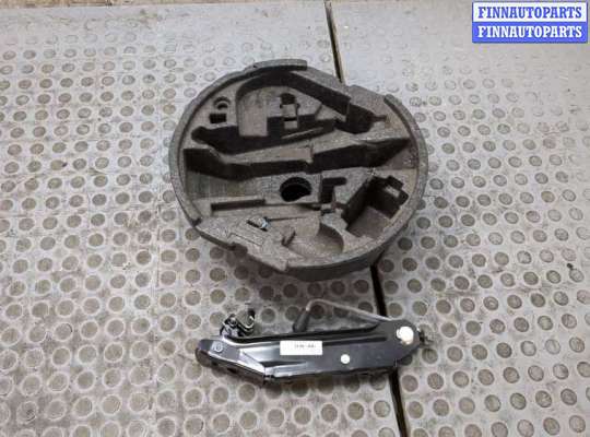 купить Набор инструментов штатный на Skoda Octavia (A5) 2004-2013