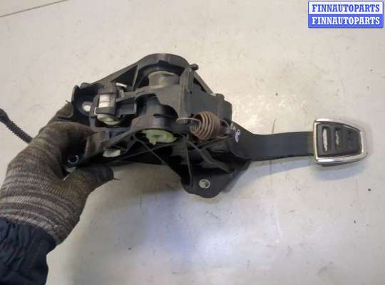 Педальный узел (педаль) на Volkswagen Golf VII (5G)