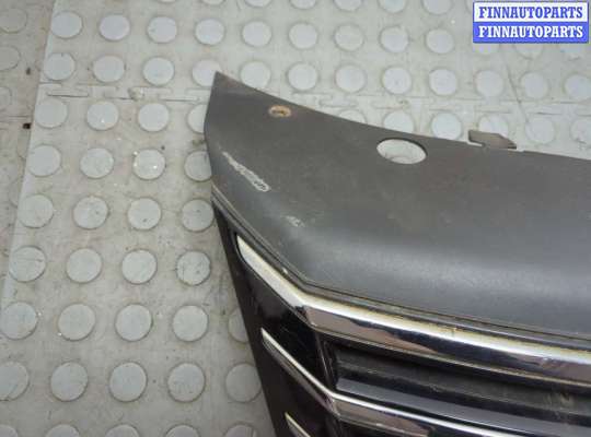 купить Решетка радиатора на Volkswagen Passat 7 2010-2015 Европа