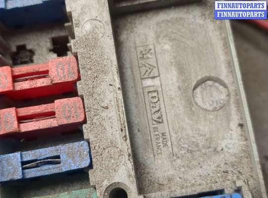 купить Блок предохранителей на Peugeot 406 1999-2004