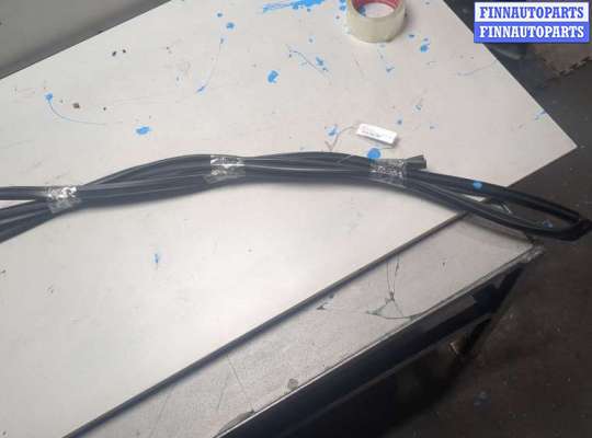 купить Уплотнитель на Suzuki Grand Vitara 2005-2016