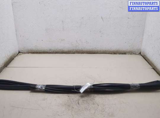 купить Уплотнитель на Suzuki Grand Vitara 2005-2016