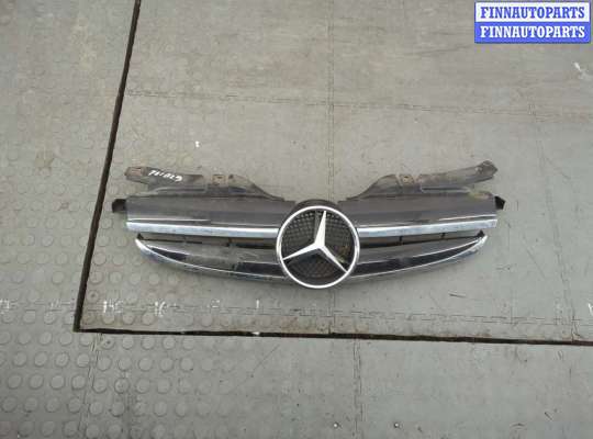 Решетка радиатора MB1691660 на Mercedes SLK R170 1996-2004
