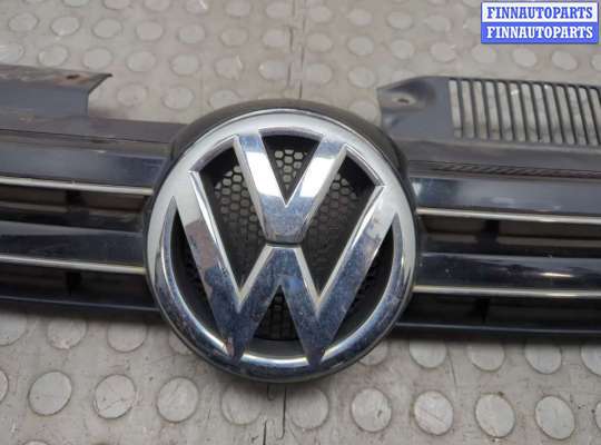 купить Решетка радиатора на Volkswagen Golf 6 2008-2012