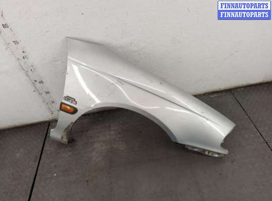 купить Повторитель поворотов на Toyota Avensis 1 1997-2003