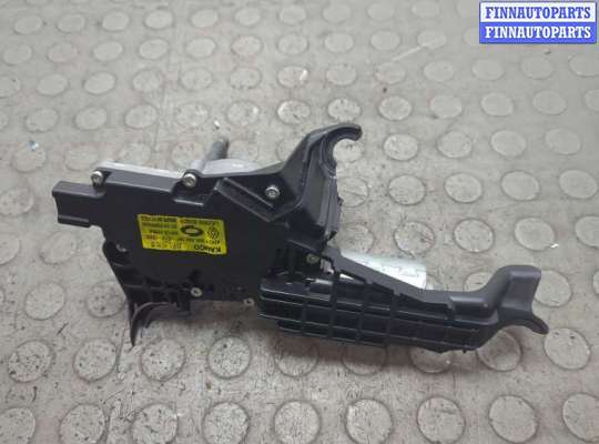 Двигатель стеклоочистителя (моторчик дворников) задний RN1535255 на Renault Koleos 2008-2016