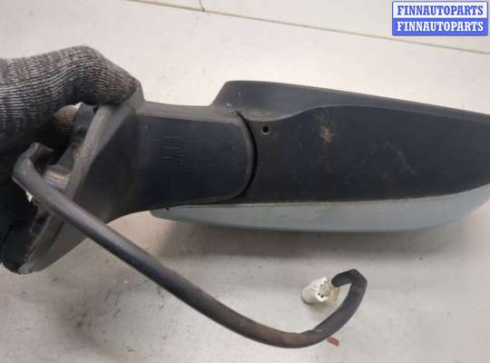 Зеркало боковое на Toyota Auris I (E150)