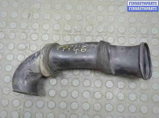 купить Воздухозаборник на Volkswagen Touareg 2002-2007