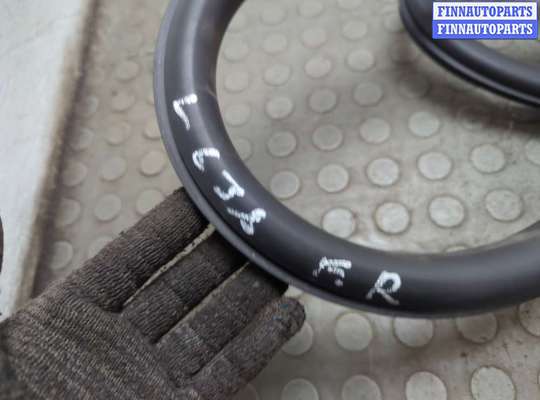 купить Уплотнитель на Buick Regal 2009-2017