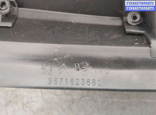 купить Жабо под дворники (дождевик) на Peugeot 5008 2009-2016