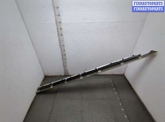 купить Накладка на порог на Chrysler Town-Country 2007-2010