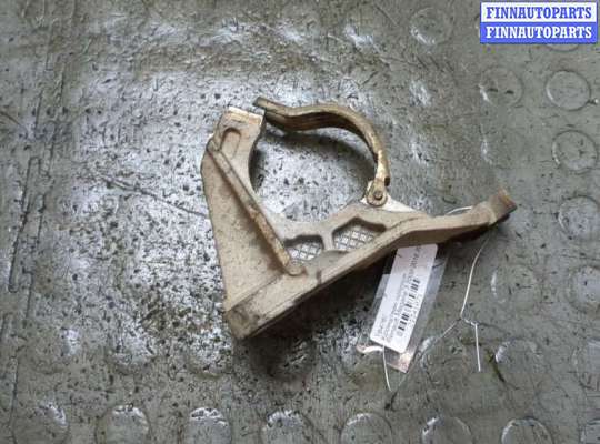 Купить Кронштейн полуоси на Renault Megane 3 2009-2016 Кронштейн полуоси RN1605032 на Renault Megane 3 2009-2016