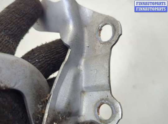 купить Петля капота на Toyota Avensis 1 1997-2003