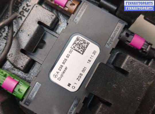 купить Усилитель антенны на Mercedes GLC X253 2015-2022