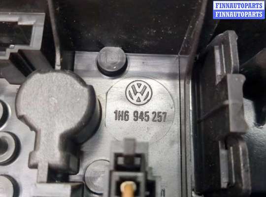 купить Фонарь (задний) на Volkswagen Golf 3 1991-1997