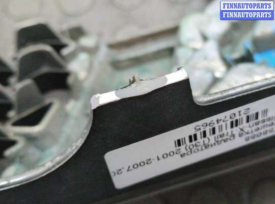 купить Решетка радиатора на Nissan X-Trail (T30) 2001-2007