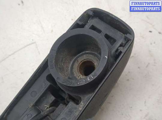 купить Щеткодержатель на Toyota RAV 4 2006-2013