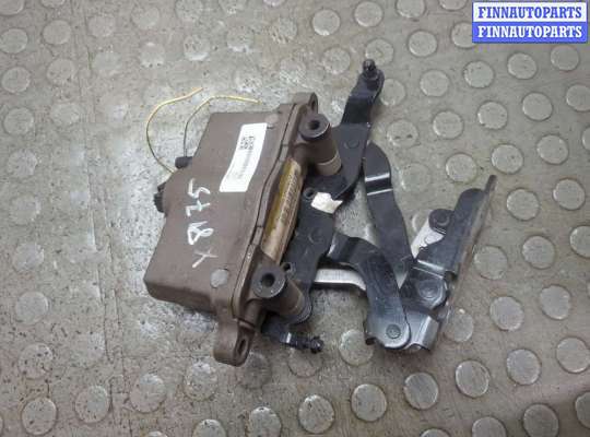Петля капота MB1705415 на Mercedes E W212 2009-2016