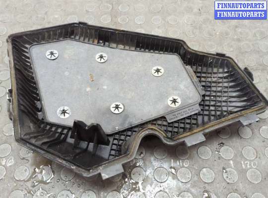 Корпус воздушного фильтра на Hummer H3