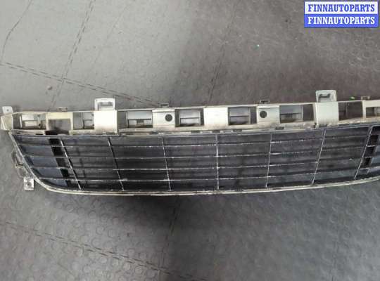 Заглушка (решётка) бампера RN1573164 на Renault Scenic 2009-2012