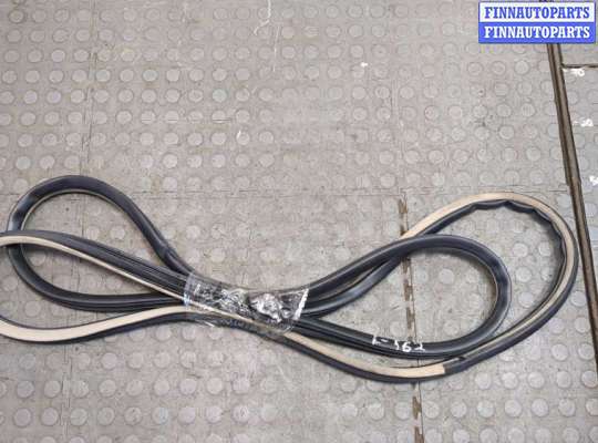 купить Уплотнитель на Volkswagen Touareg 2002-2007