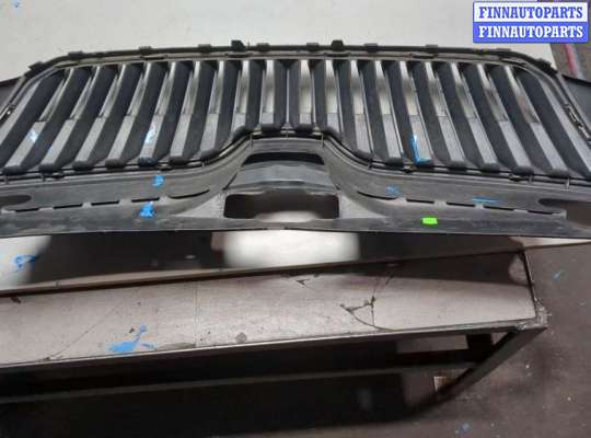 купить Решетка радиатора на Skoda Rapid 2012-2020
