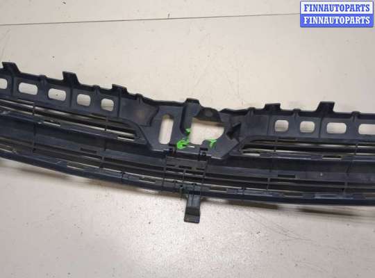 купить Решетка радиатора на Toyota Corolla E12 2001-2006