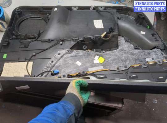 купить Дверная карта (Обшивка двери) на Volkswagen Passat 6 2005-2010