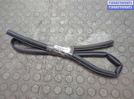 купить Уплотнитель на Citroen C4 2004-2010