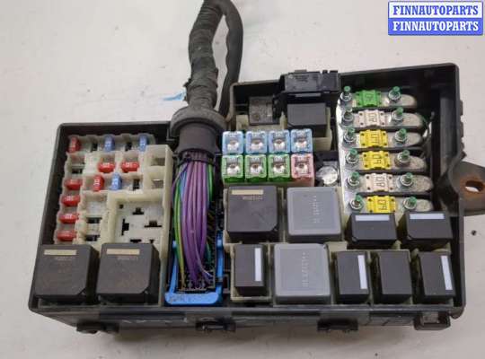 купить Блок предохранителей на Ford Kuga 2008-2012