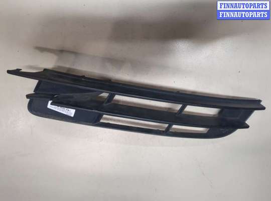 купить Заглушка (решётка) бампера на Audi Q7 2005-2015