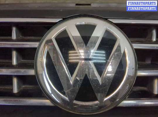 Решетка радиатора на Volkswagen Passat B8 (3G)