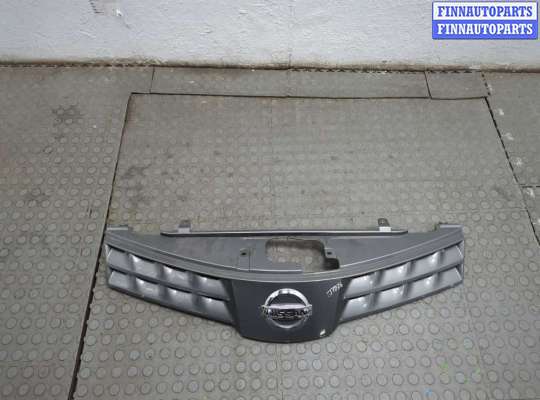купить Решетка радиатора на Nissan Note E11 2005-2013