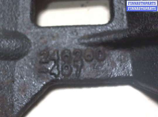Кронштейн компрессора кондиционера TT394245 на Toyota Previa (Estima) 2000-2006