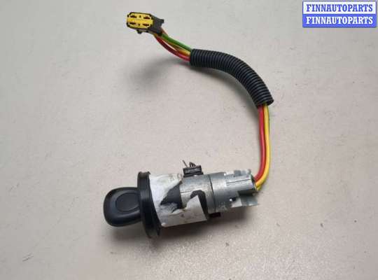Замок зажигания RN1579294 на Renault Scenic 1996-2002