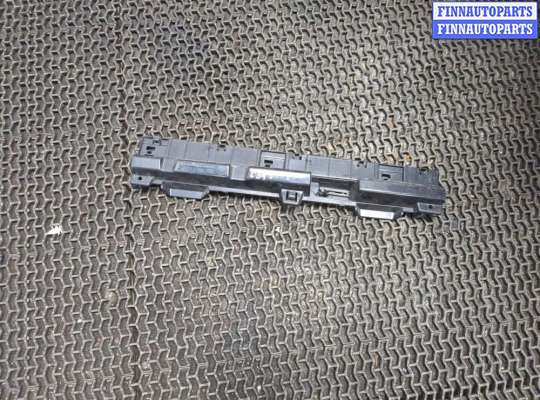 купить Кронштейн порога на BMW X5 E70 2006-2013