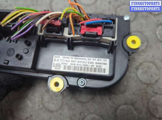 Блок управления печкой на Volkswagen Transporter T6