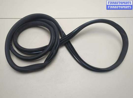 купить Уплотнитель на Mercedes GLE W166 2015-2018