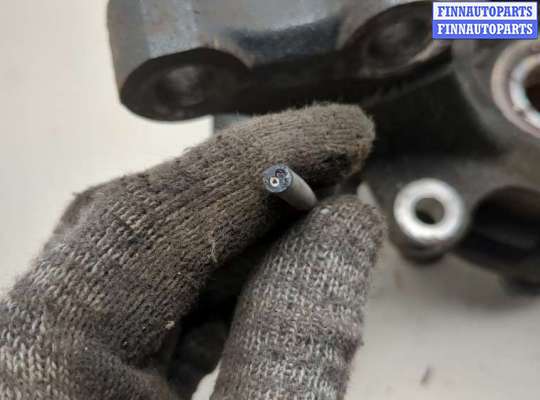 купить Ступица (кулак, цапфа) на Pontiac Vibe 1 2002-2008