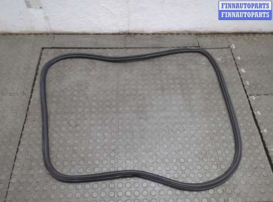 купить Уплотнитель на Audi Q3 2011-2018