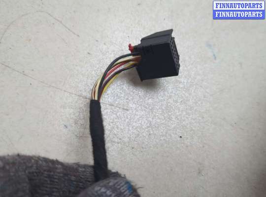 купить Зеркало боковое на Volkswagen Touran 2010-2015