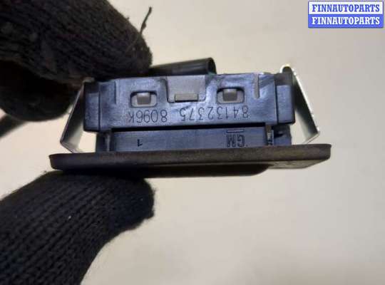 купить Кнопка открывания багажника салонная на Chevrolet Malibu 2015-2018