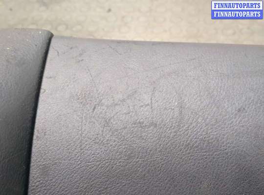 Бардачок (вещевой ящик) на Volkswagen Golf IV (1J)